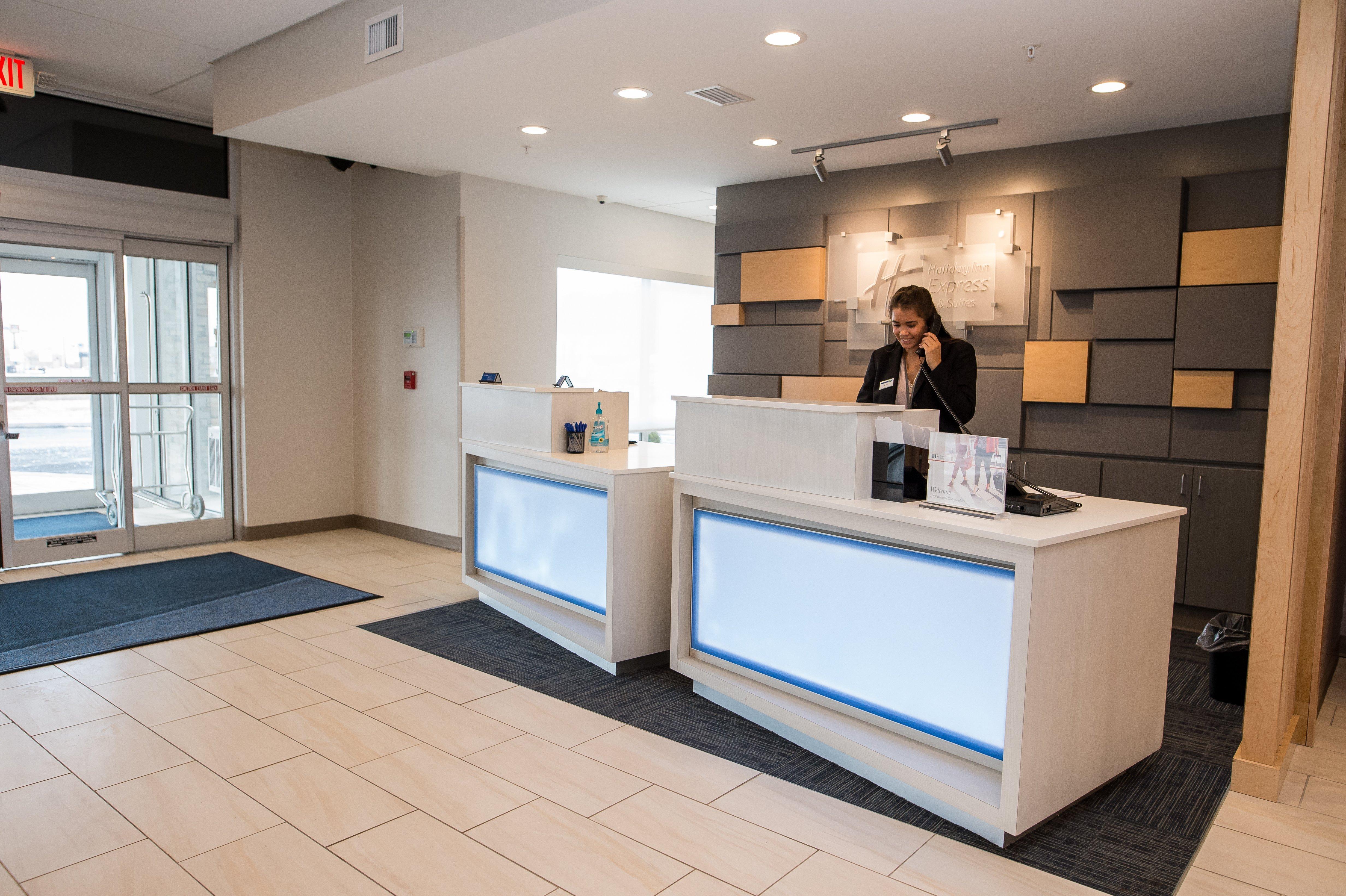 Holiday Inn Express & Suites - Marietta By Ihg Zewnętrze zdjęcie